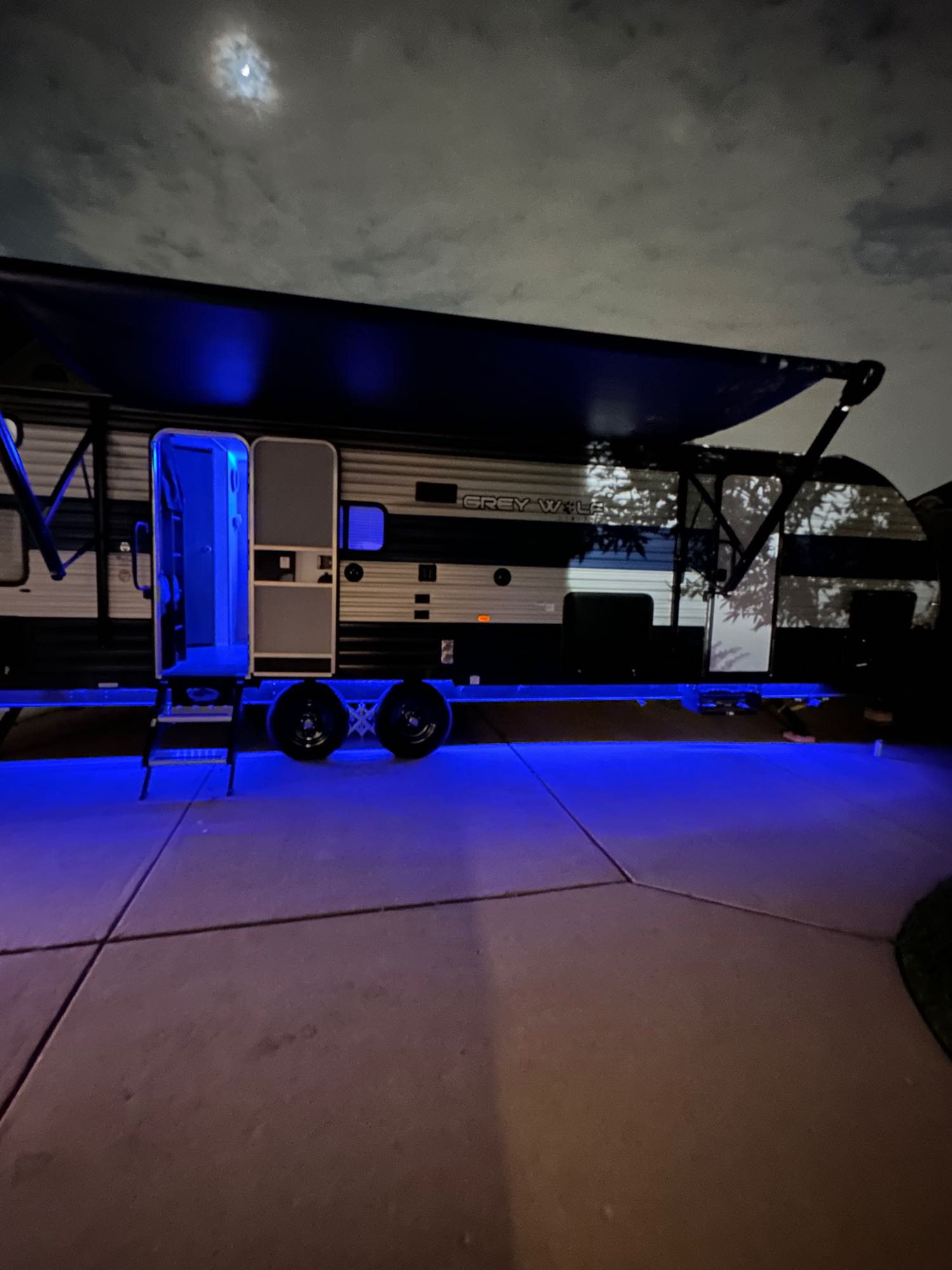 Travel trailer RV Rental 